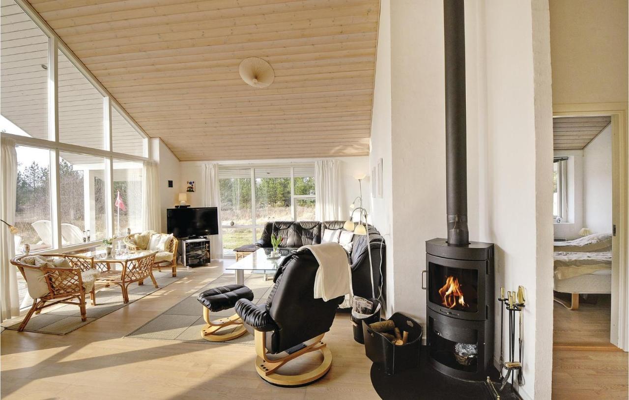 7 Bedroom Stunning Home In Herning Kølkær Exterior foto